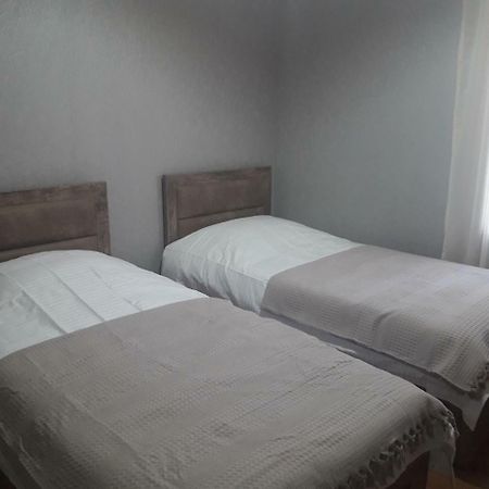 Apartment For Family Tbilisi Buitenkant foto